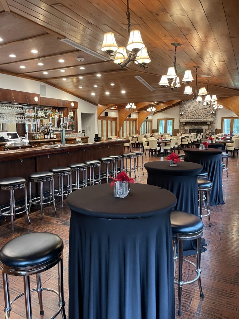 White Oak Lounge & Bar
